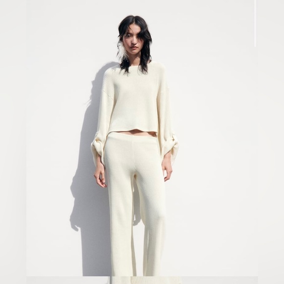 Zara Pants - Brand New - Large Cream Ribbed Rustic Pants